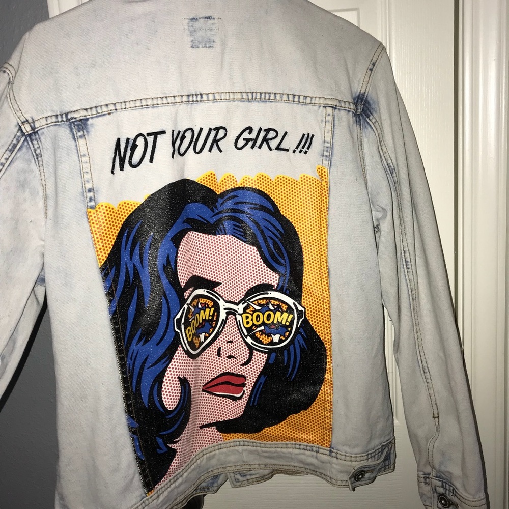 Women’s Graphic Jean Jacket